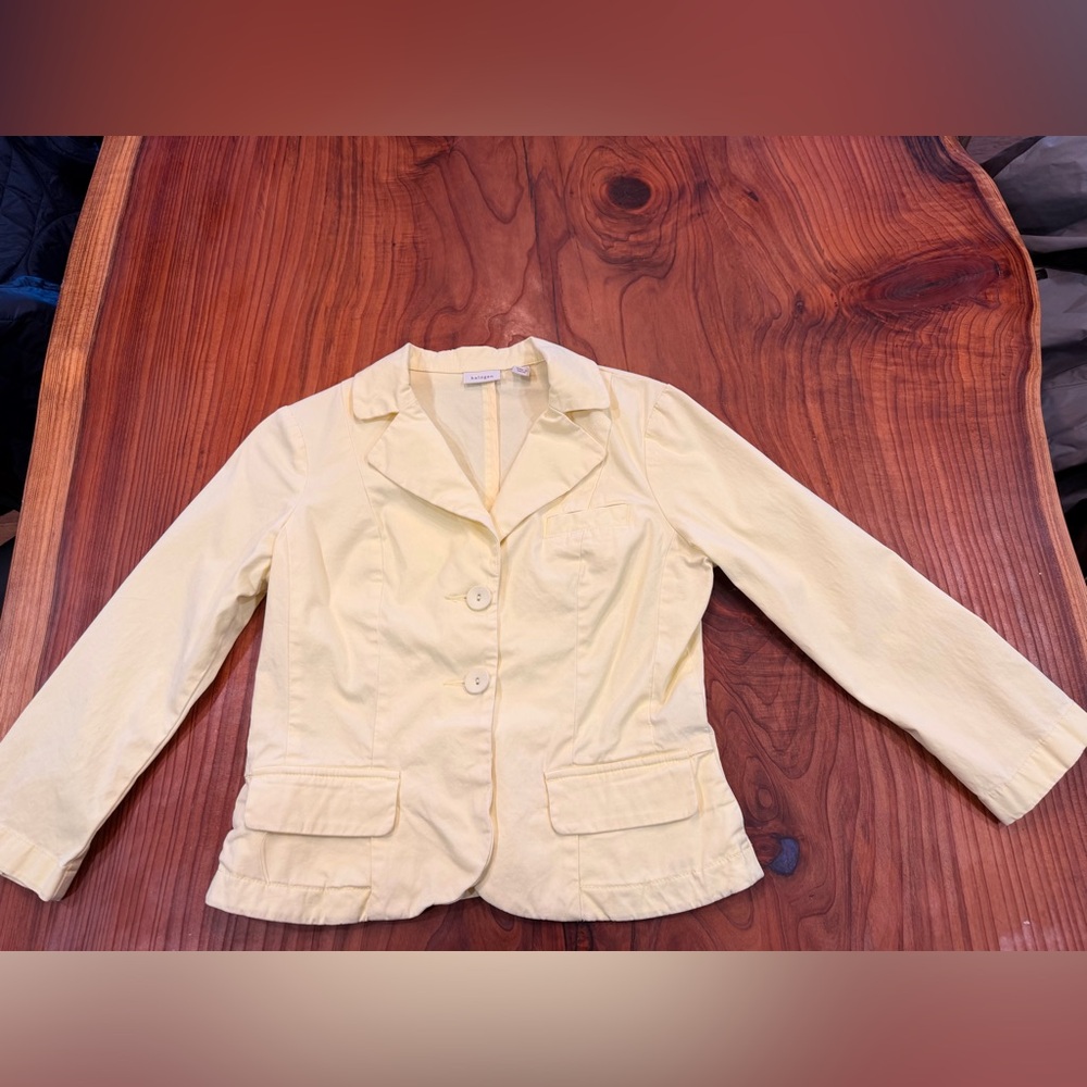 Halogen light yellow blazer medium 98% cotton 2% Lycra